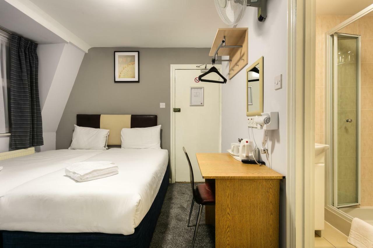 Victoria Station Hotel London Bagian luar foto
