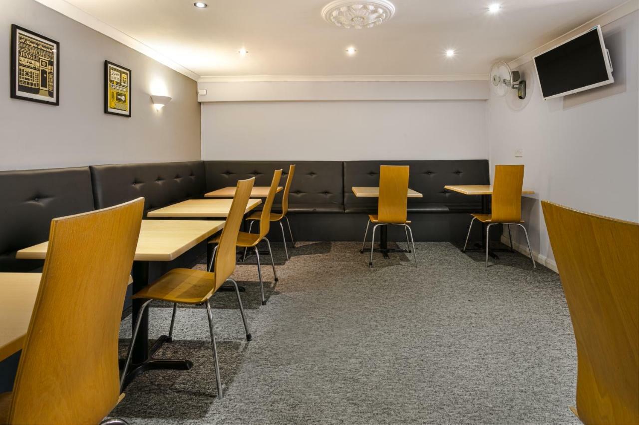 Victoria Station Hotel London Bagian luar foto