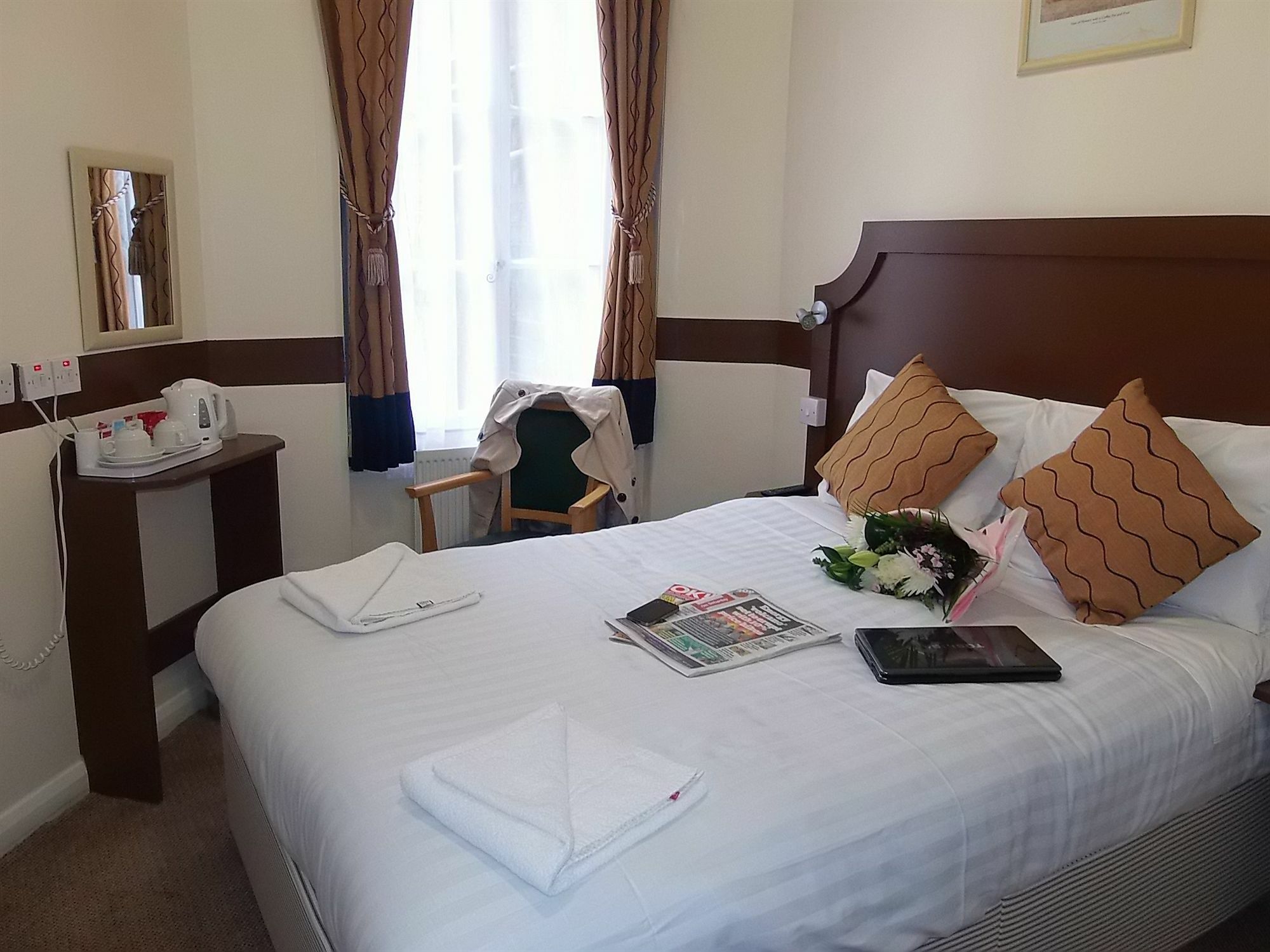 Victoria Station Hotel London Bagian luar foto